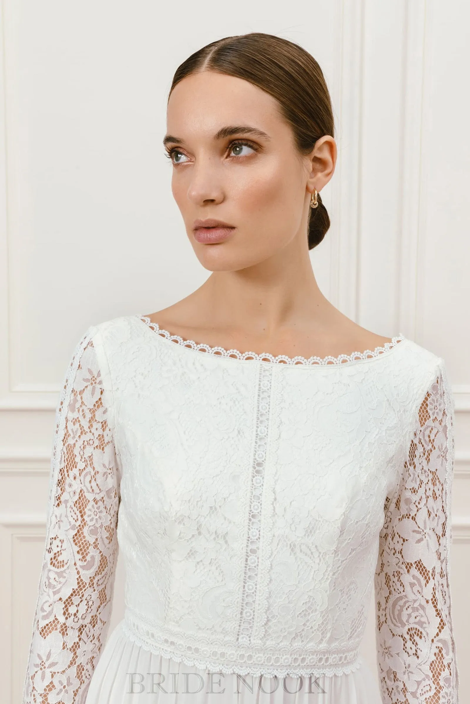 A-Line long Sleeves Boat Neck Lace Wedding Dress With Open Back
