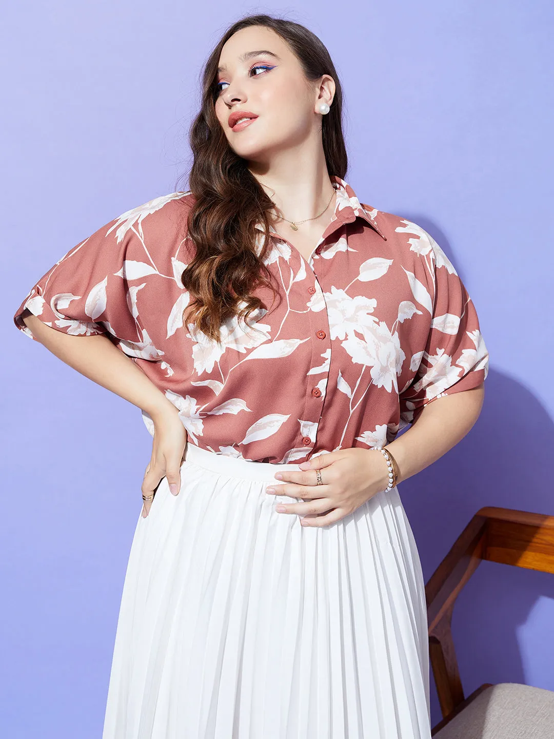 Berrylush Women Plus Size Brown & White Floral Printed Spread Collar Neck Batwing Sleeve Polyester Curved Hem Regular Shirt