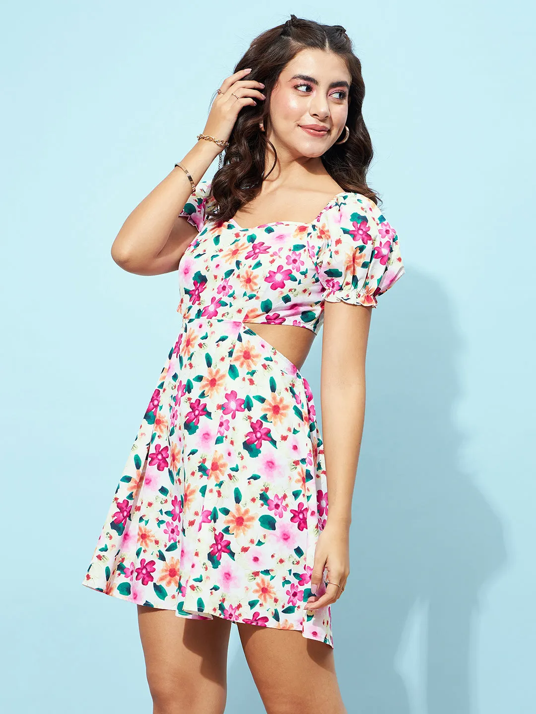 Berrylush Women White & Pink Floral Printed Sweetheart Neck Puff Sleeves Cutout Waist Straight Hem Fit & Flare Mini Dress