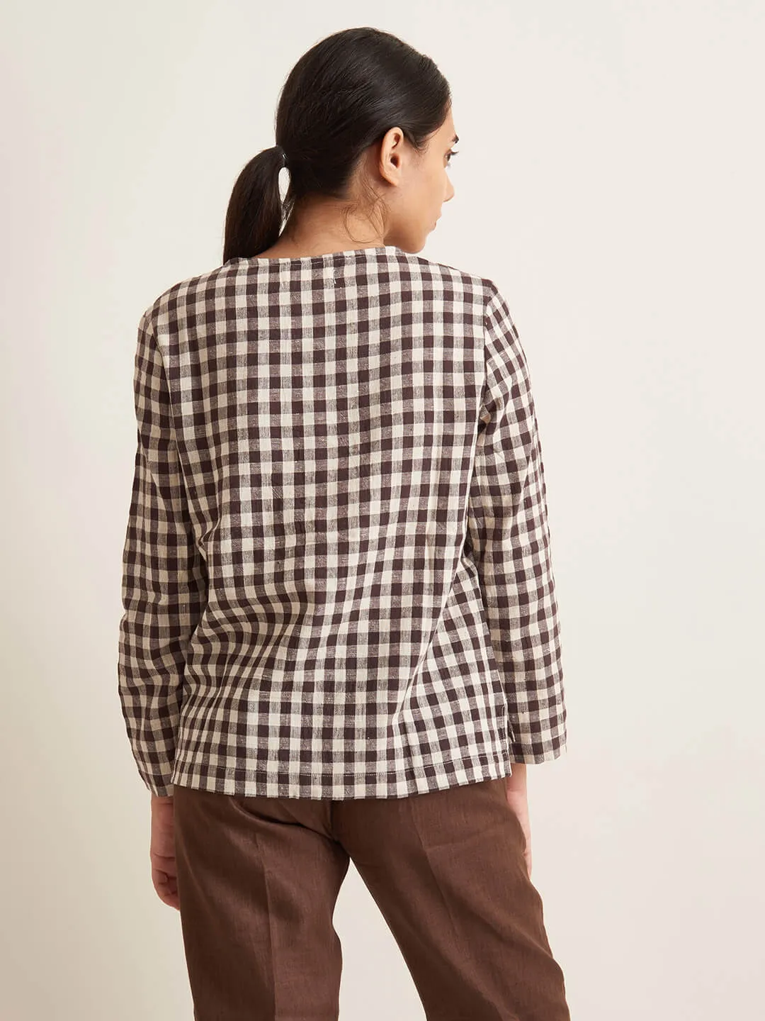 Collarless checkered shirt