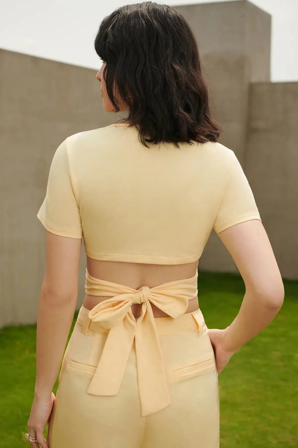 Cut Out Tie Back Crop Tee