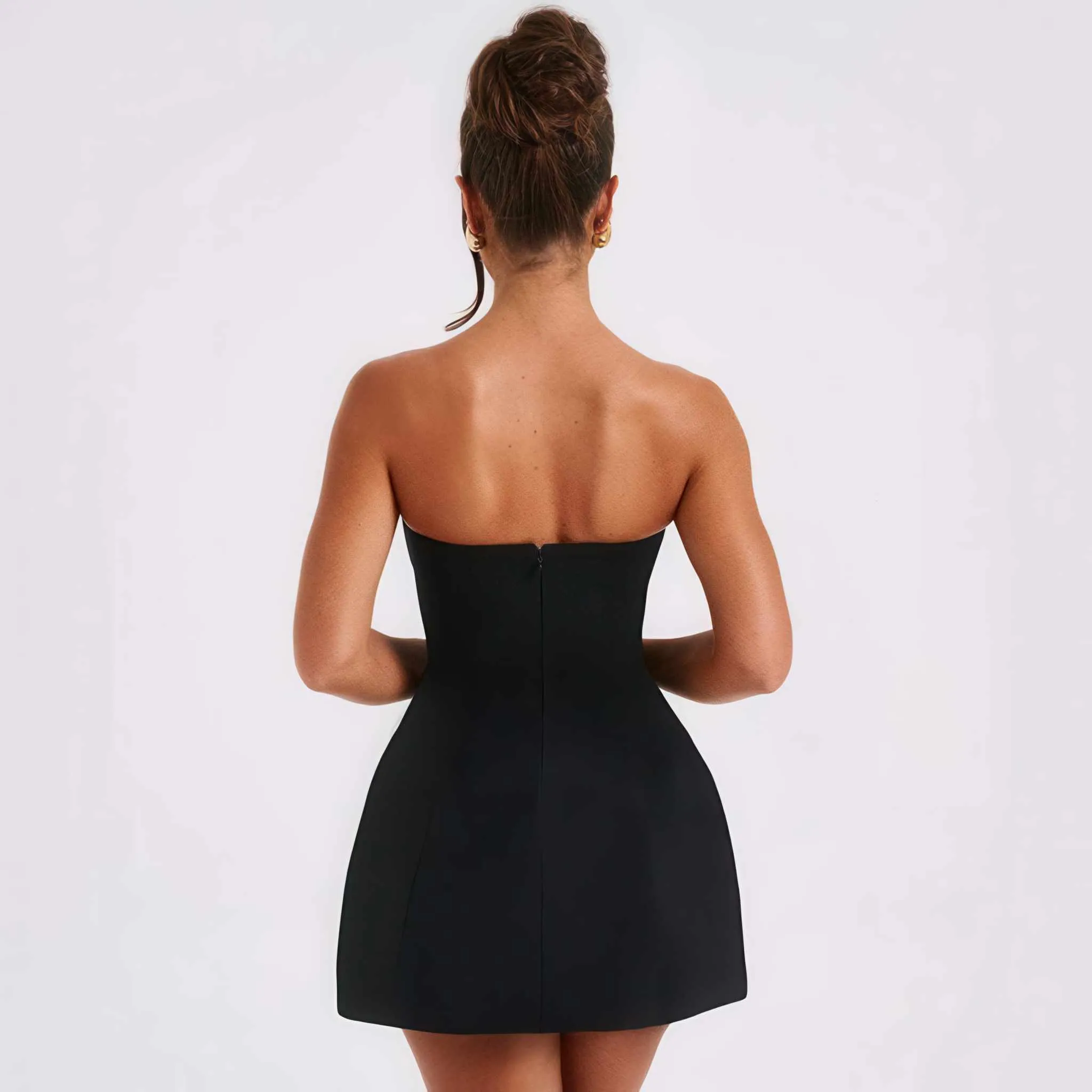 Glow Chic's Solid Color Backless Slim Fit Tube Dress - Casual Short Party Dress