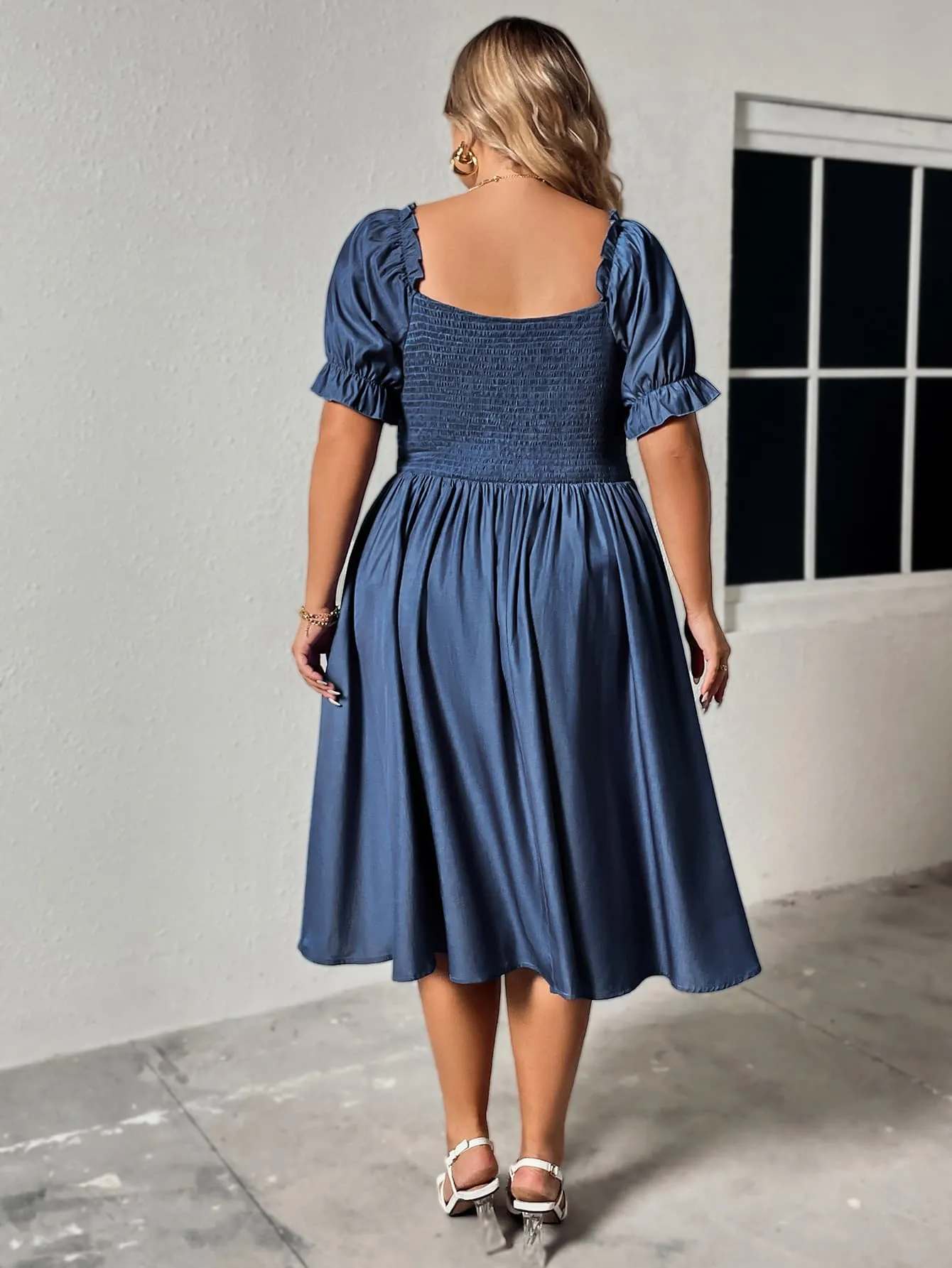 In Her Chic Era Plus Size Ruched Sweetheart Neck Dress