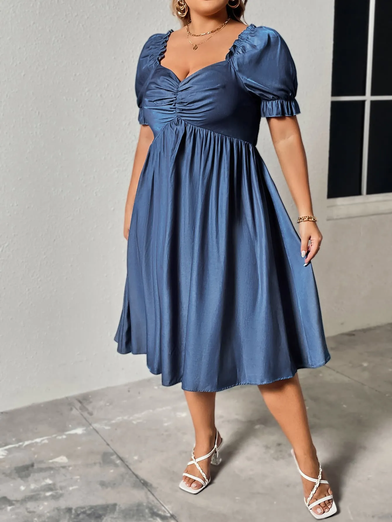 In Her Chic Era Plus Size Ruched Sweetheart Neck Dress
