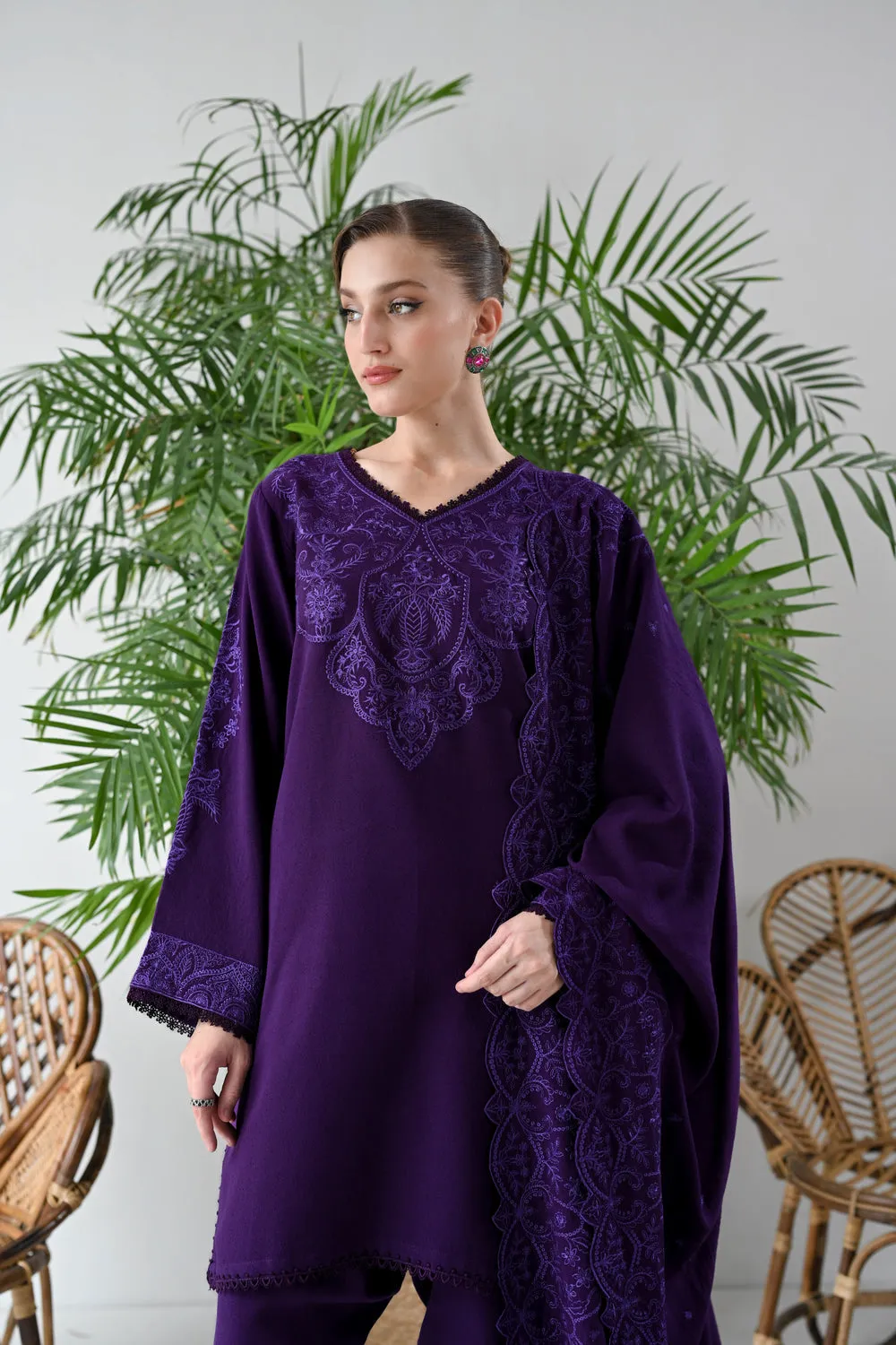 Luxury Karandi Vol II  - DEEP PURPLE LUXURY EMBROIDERED KARANDI SET (NEL-24633)