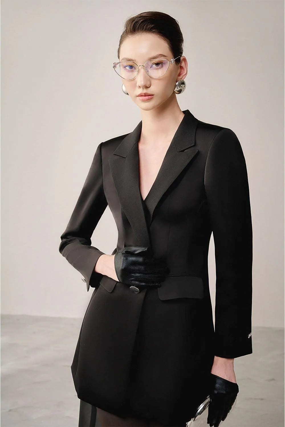Natal Hourglass Backless Cotton Backed Satin Blazer