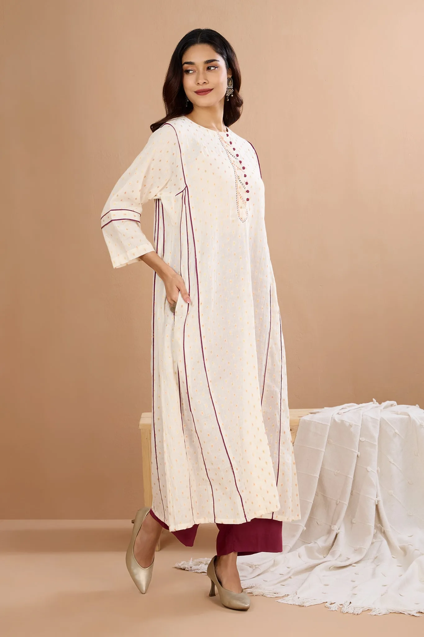 Opulent Mauve Gleam Kalidar Choga Kurta