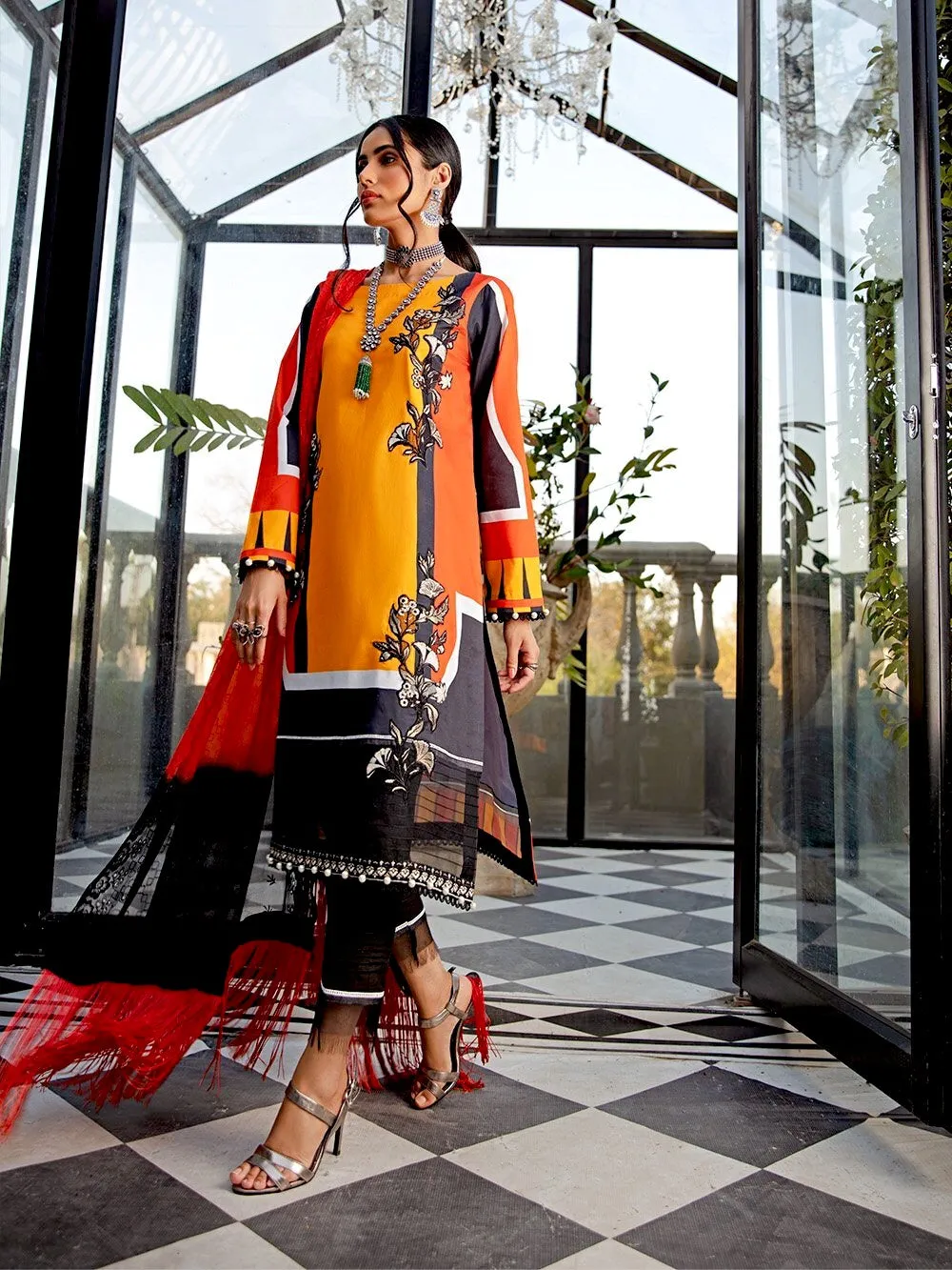 Sanaya Luxury Lawn Collection '21 – Ambar