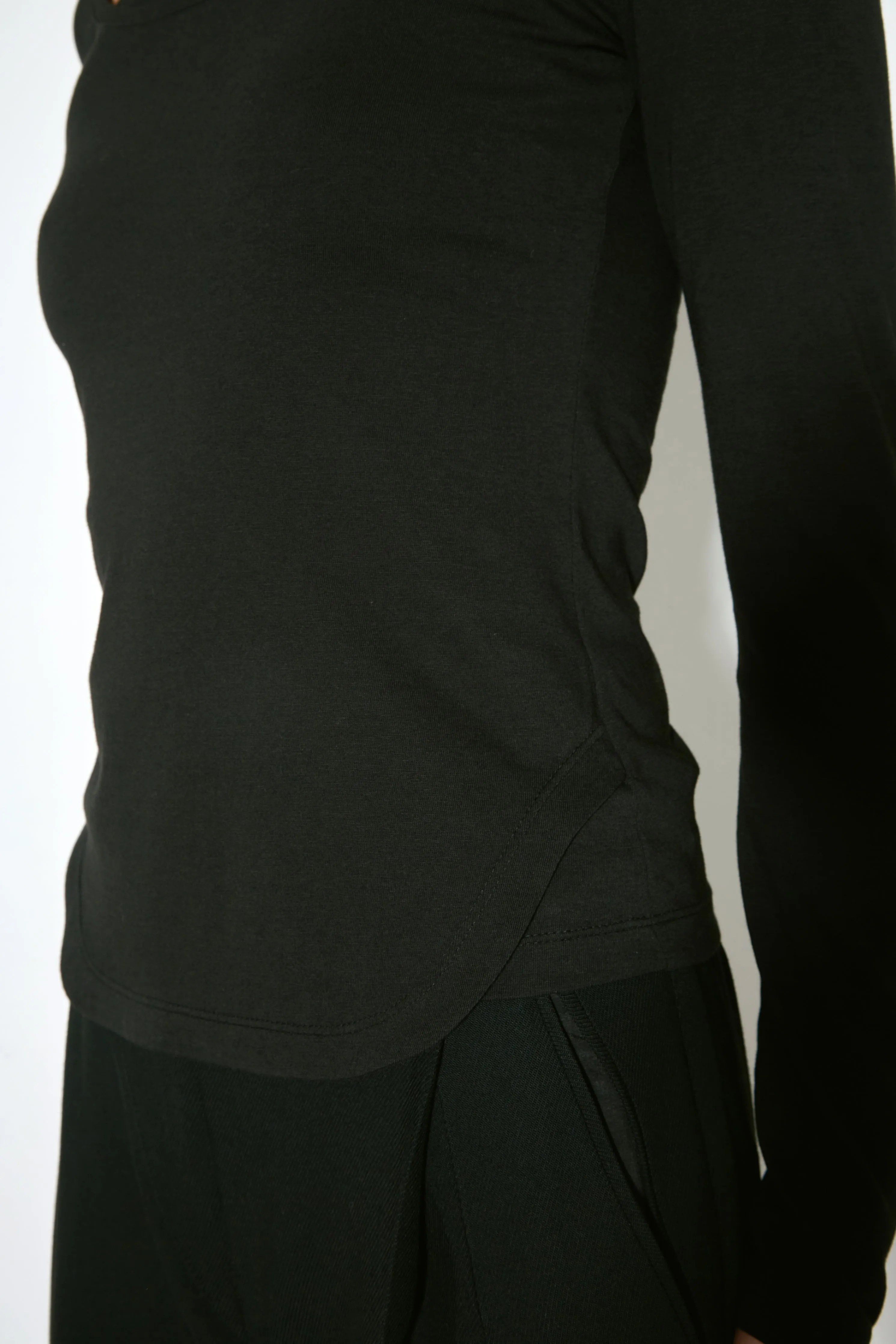 TILDA top black
